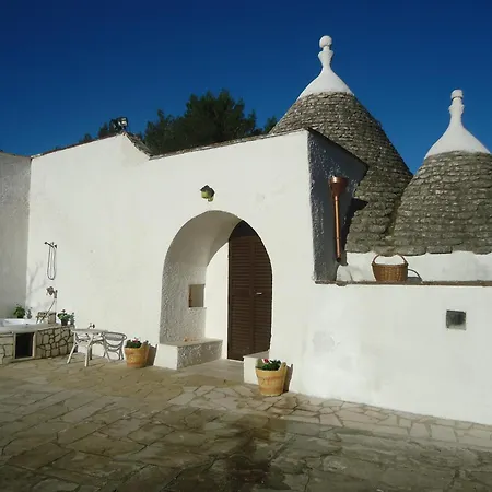 Trullo Del Paradiso And Pool * Ostuni